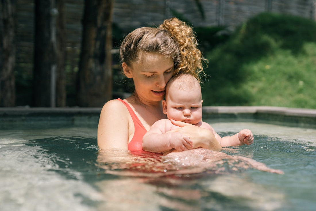 5 Conseils Pour Initier Bébé à la Natation en Toute Sécurité